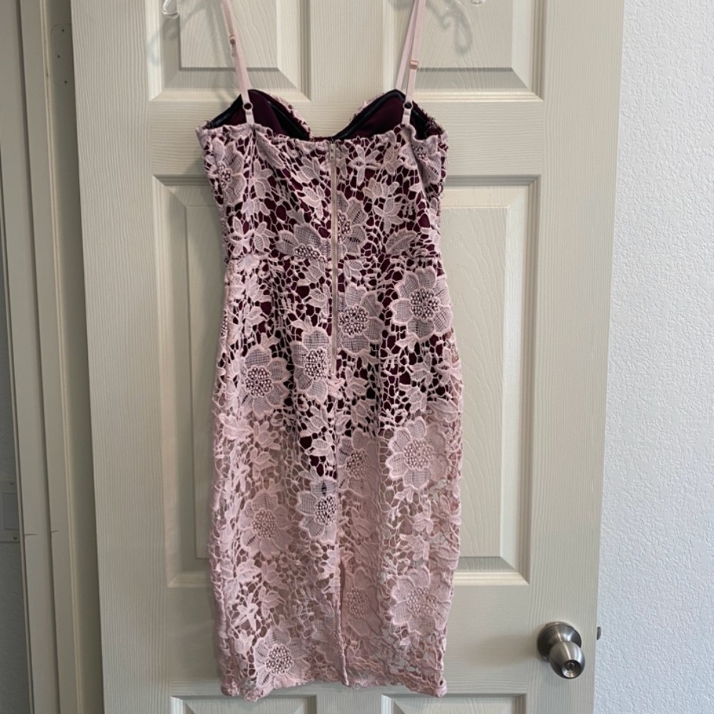 Floral Lace Midi Dress - Picture 2 of 5